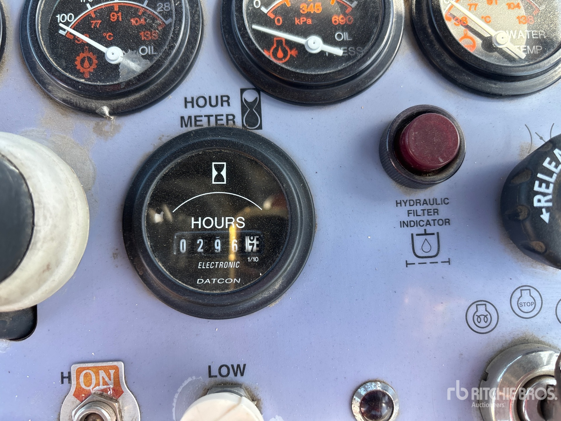 General Appearance with Hour Meter / Odometer