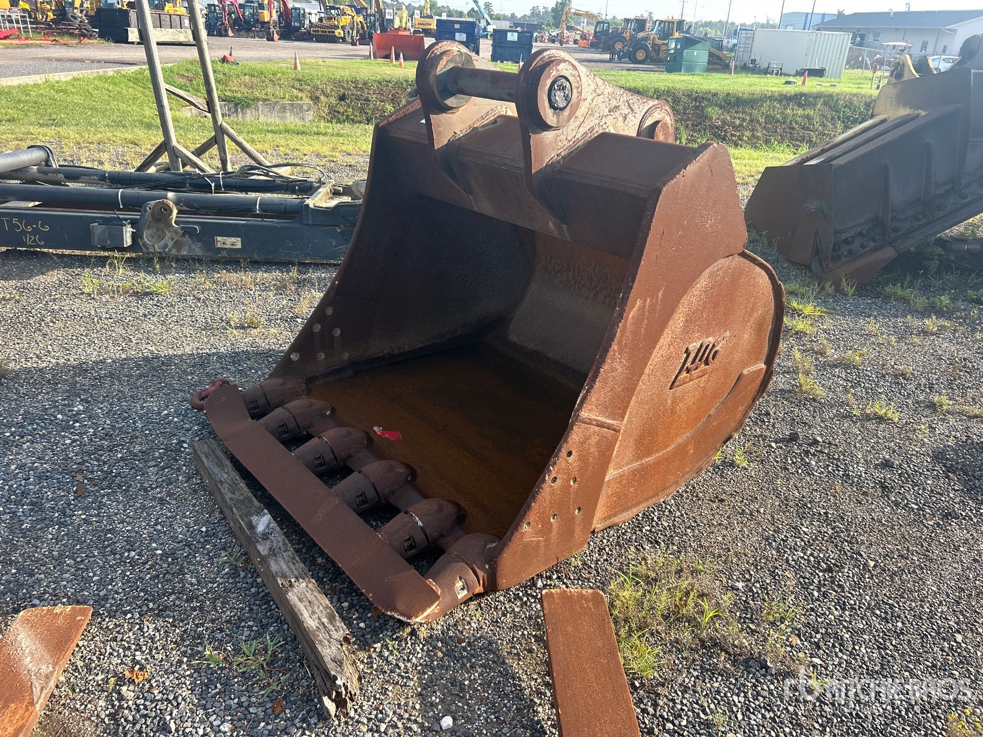 TAG 60 in Digging - Fits Case CX350
