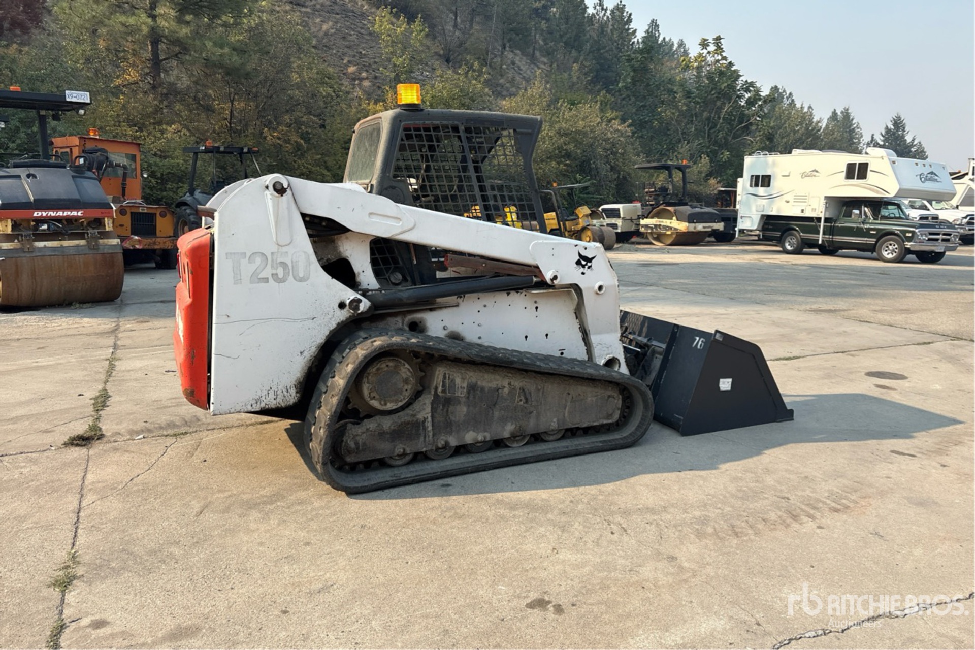 2006 Bobcat T250