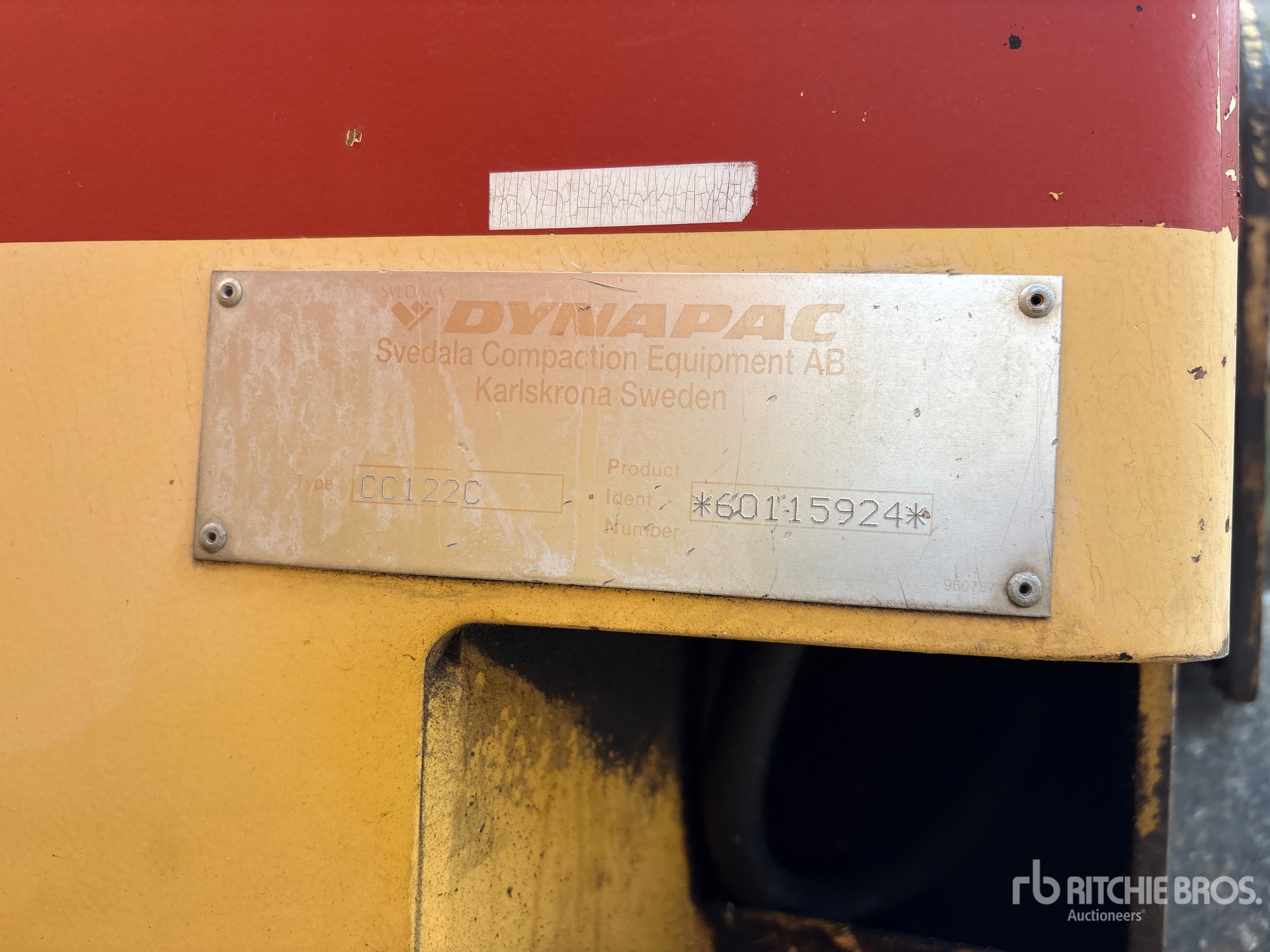 2002 Dynapac CC122C