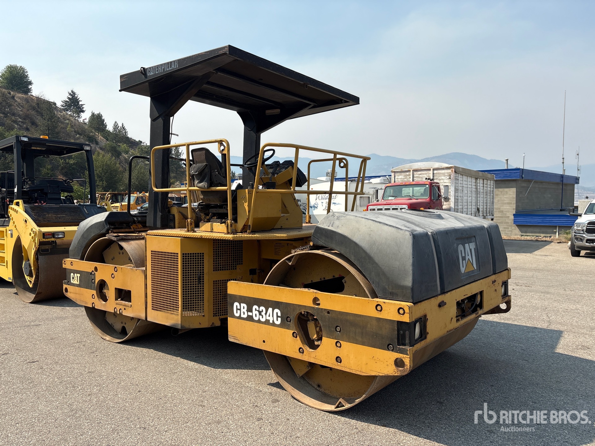 1998 Caterpillar CB634C