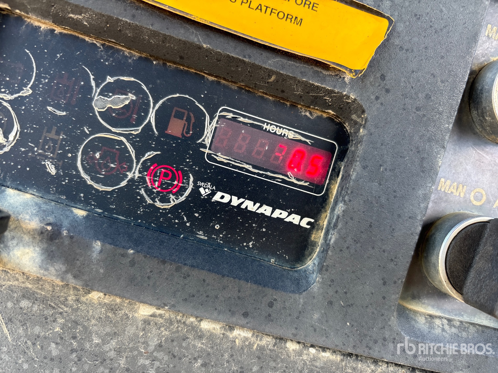 2001 Dynapac CC622