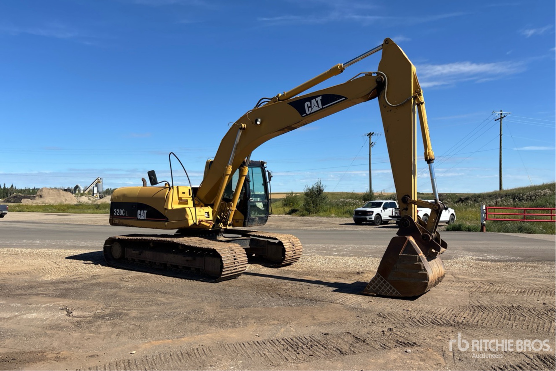 2002 Caterpillar 320C L