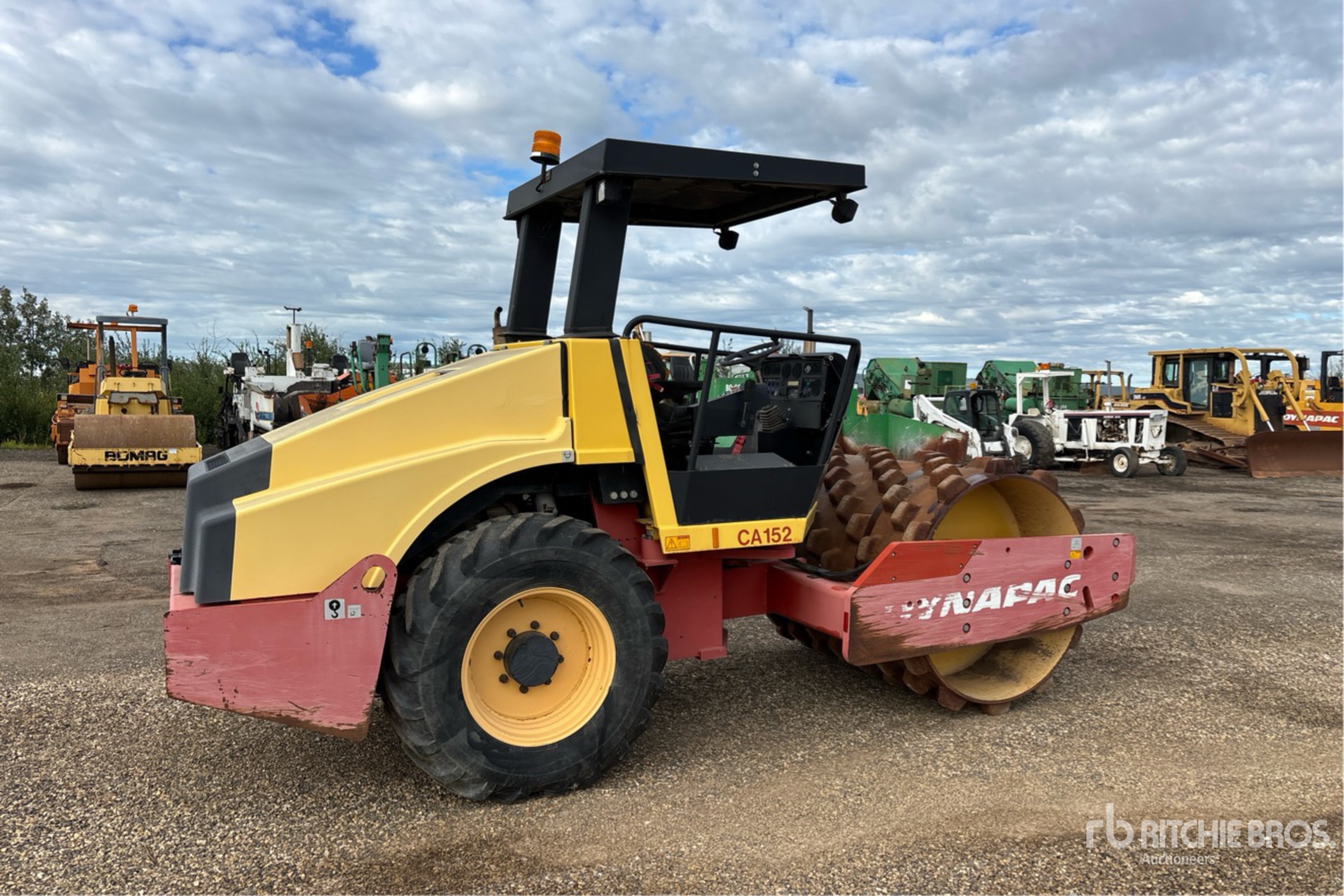 2004 Dynapac CA152