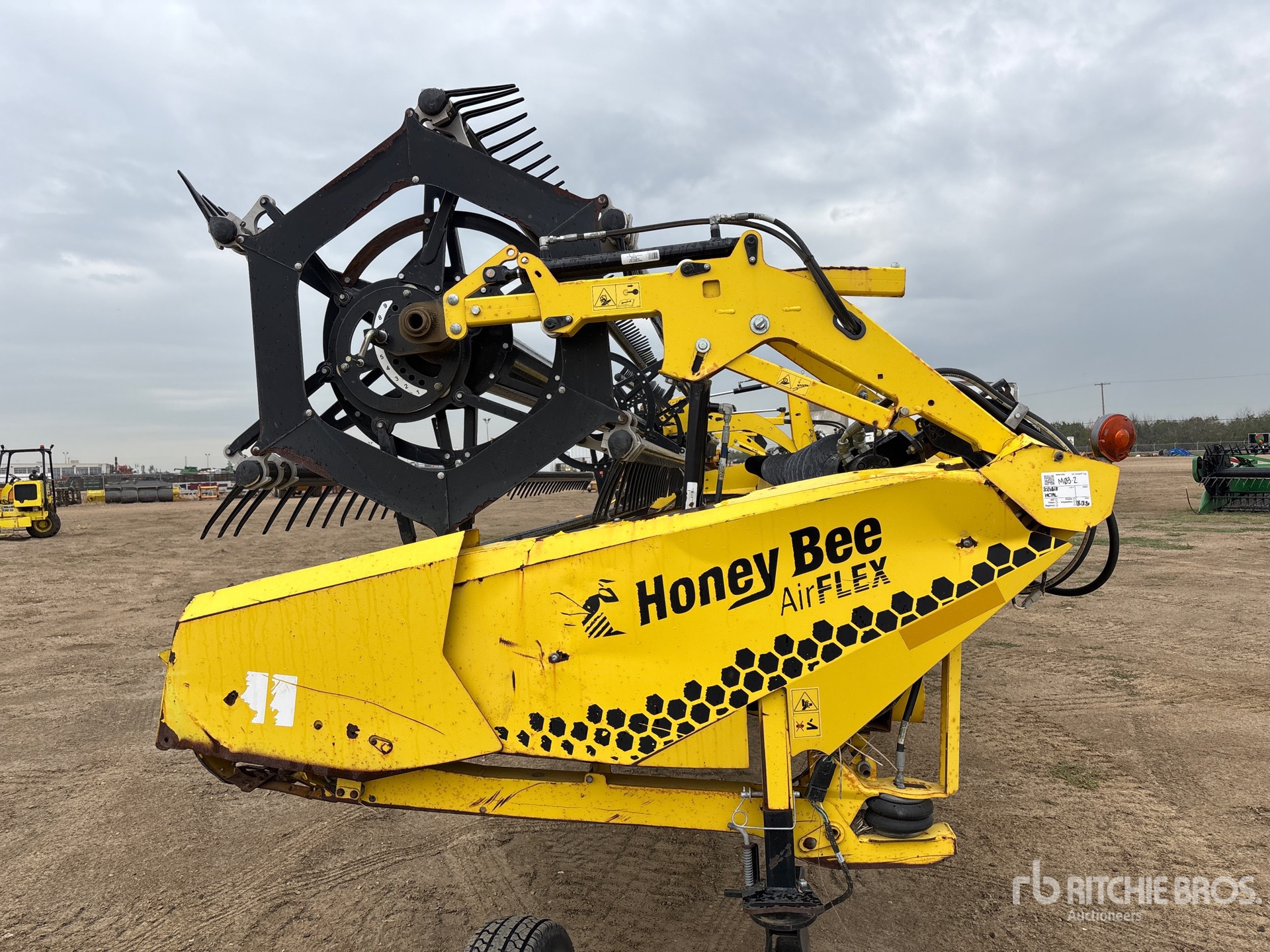 2015 Honey Bee AF240