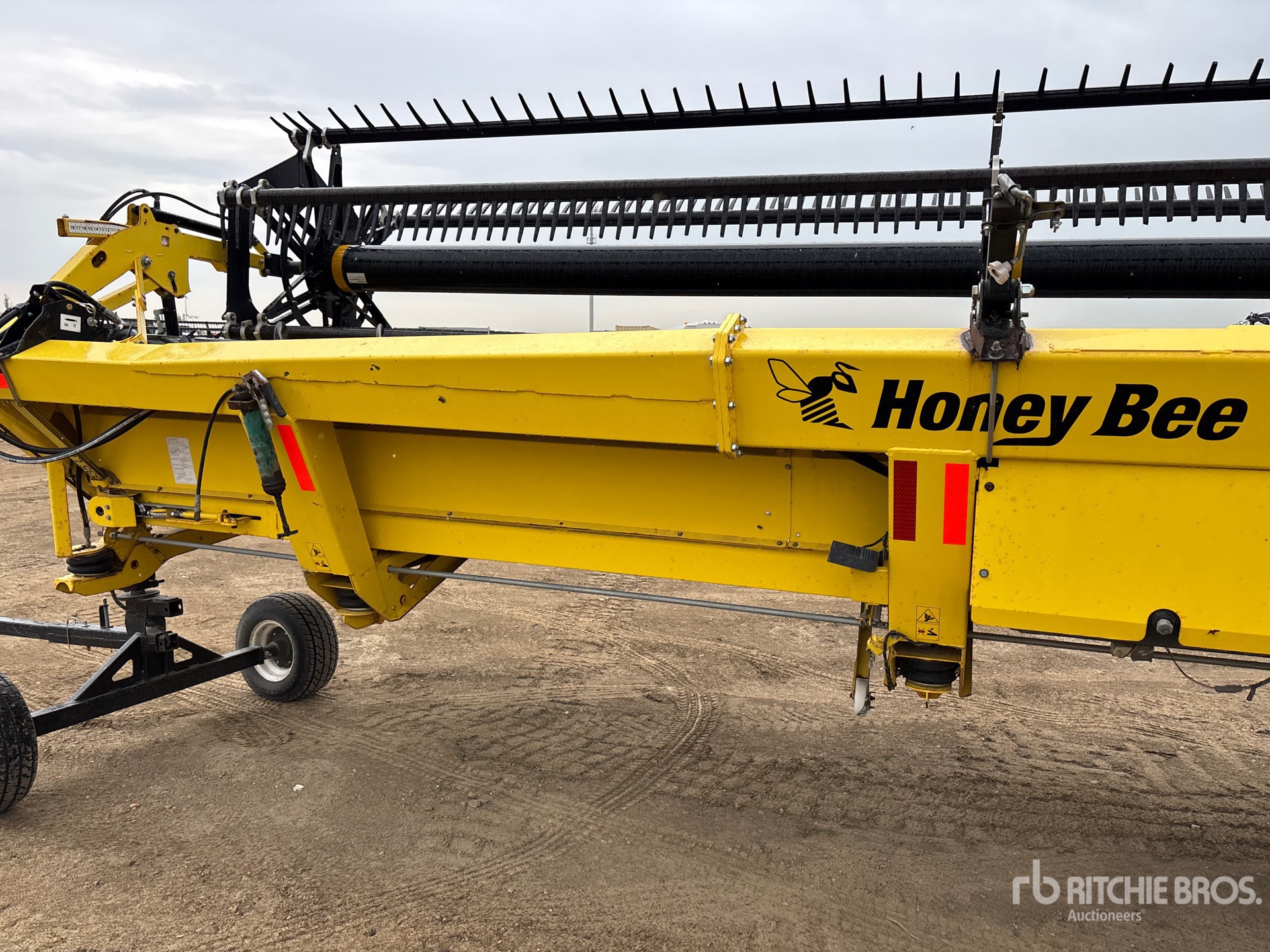 2015 Honey Bee AF240