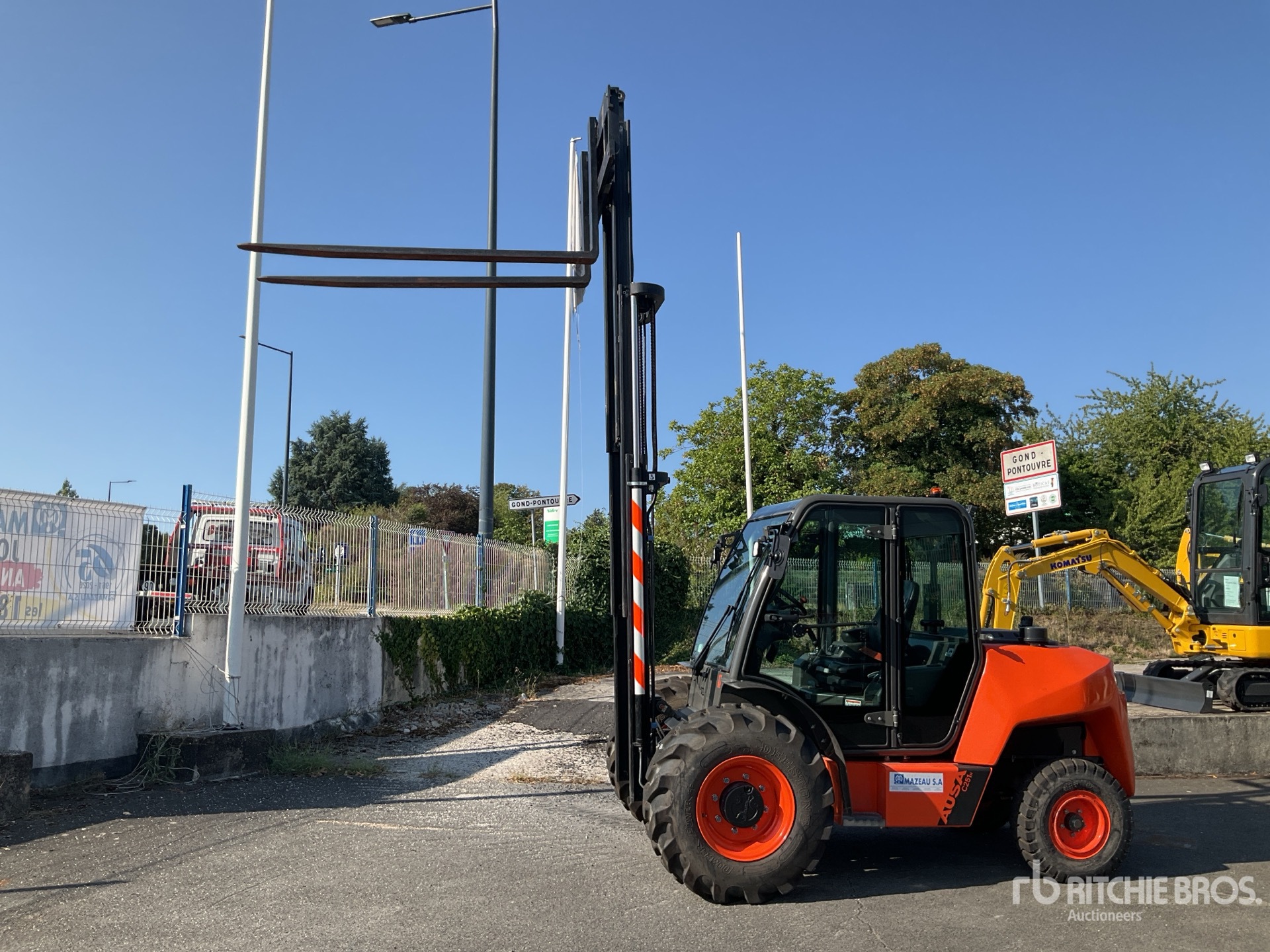 2025 Ausa C251H