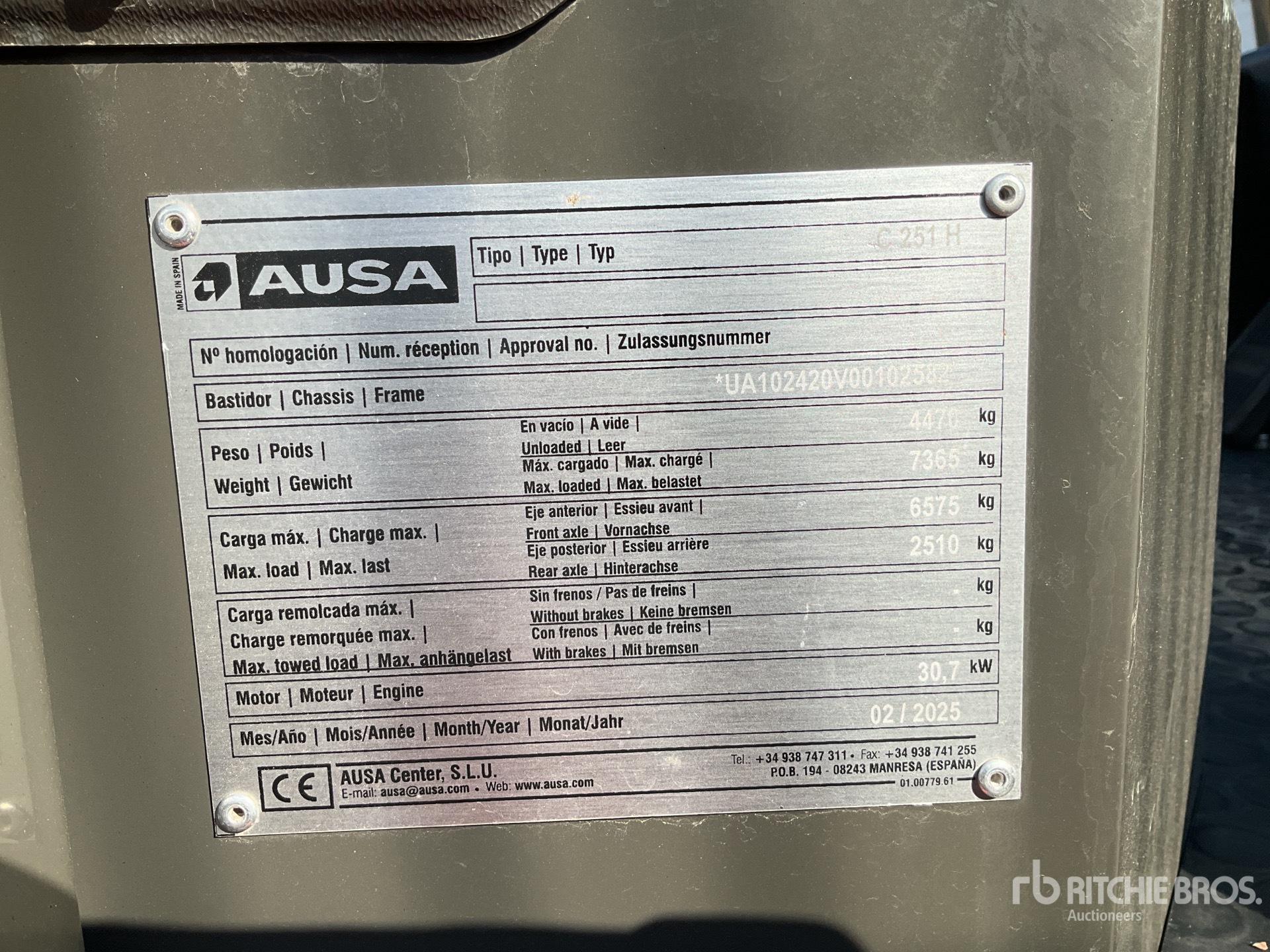 2025 Ausa C251H