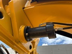 Hydraulics with Saddle Lock Pin