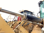 Hydraulics with Bucket Tilt Cylinders