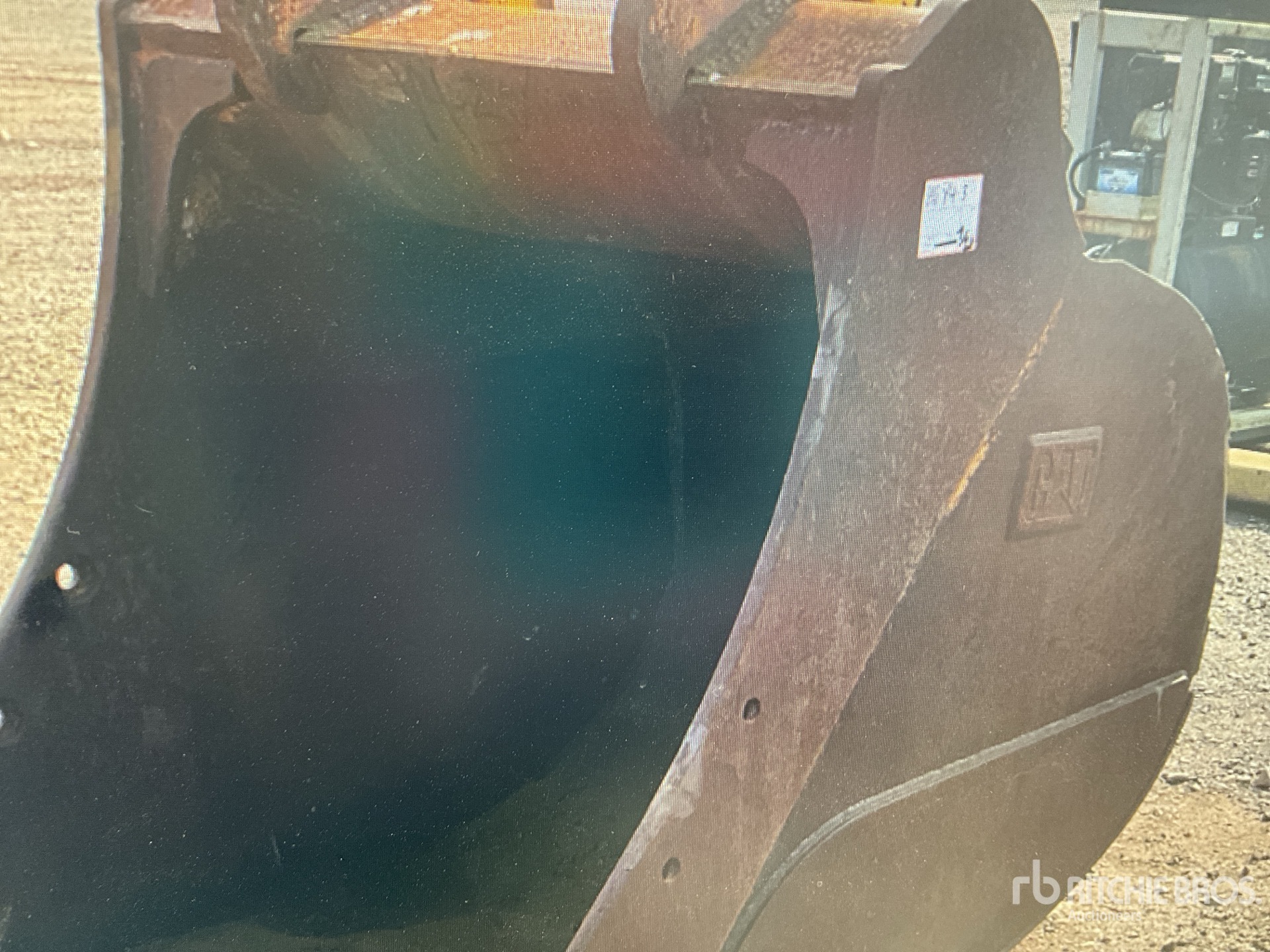 Caterpillar 45 IN Q/C DIGGING