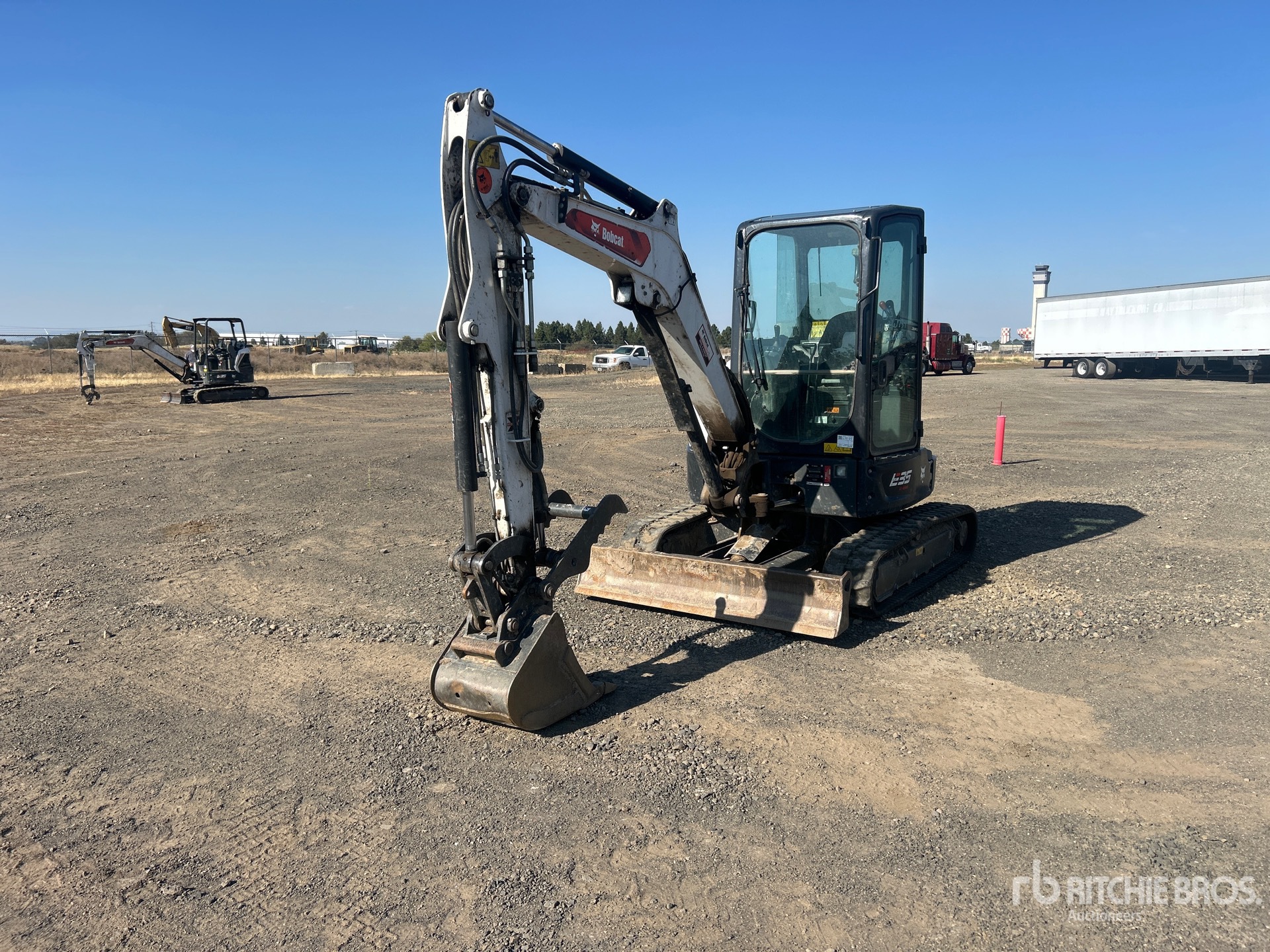Photo of 2022 Bobcat E35