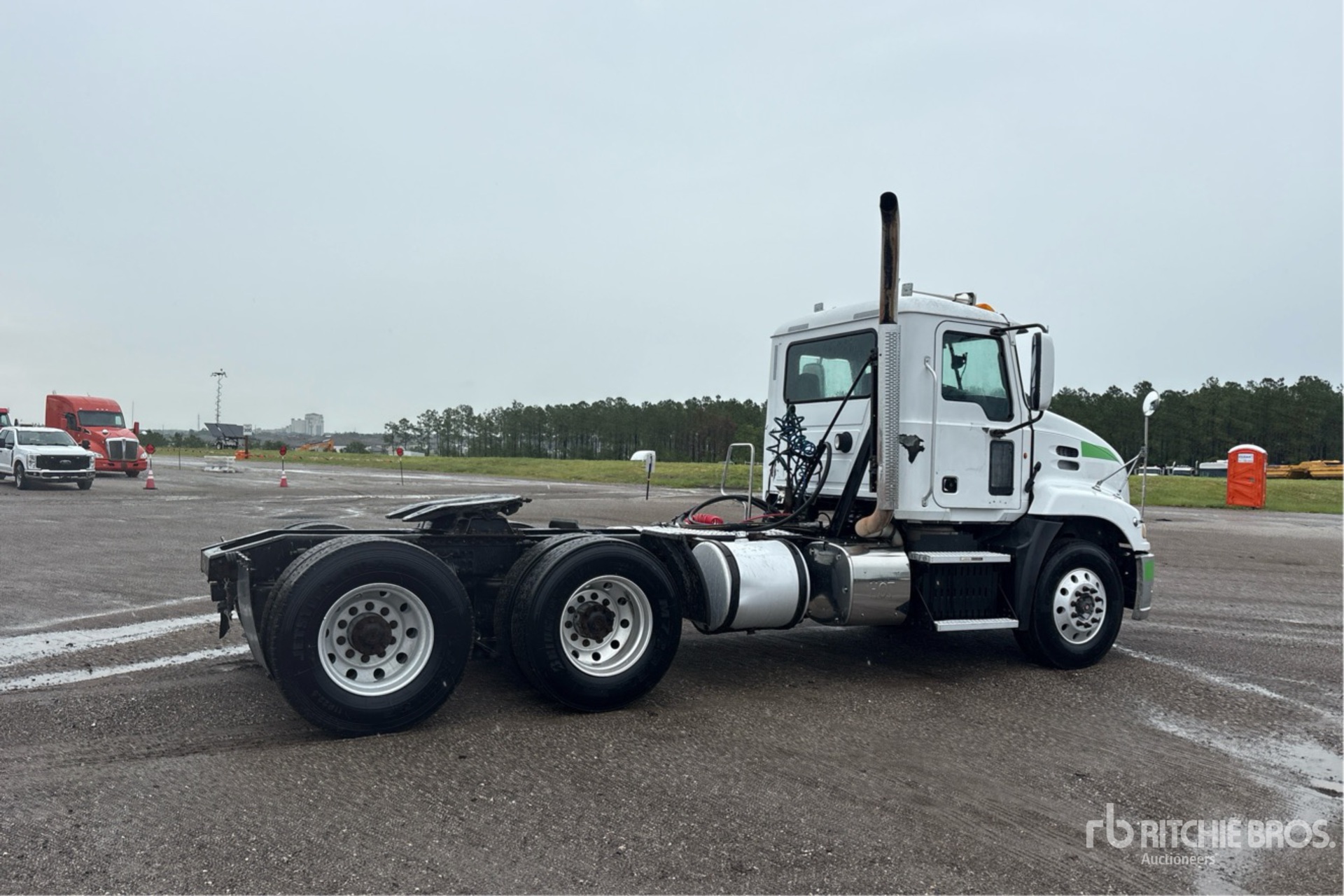 2011 Mack CXU613