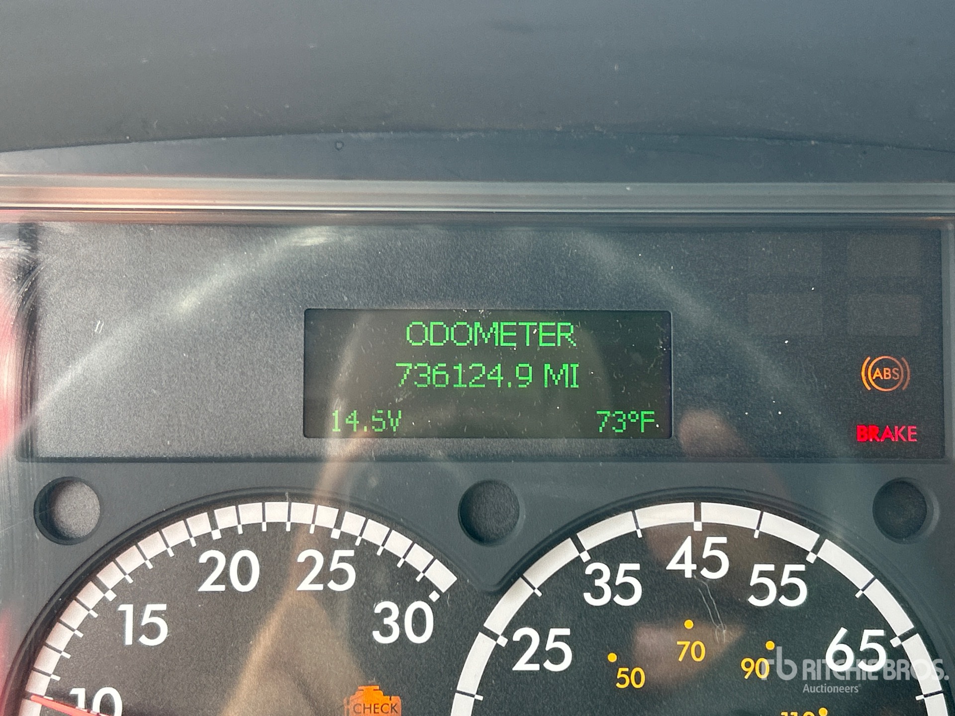 2018 Freightliner M2 106