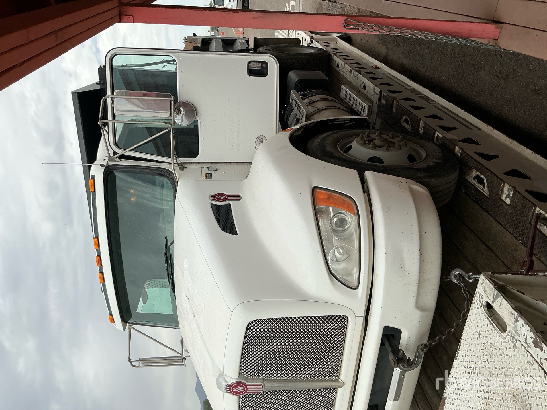 2018 Kenworth T300