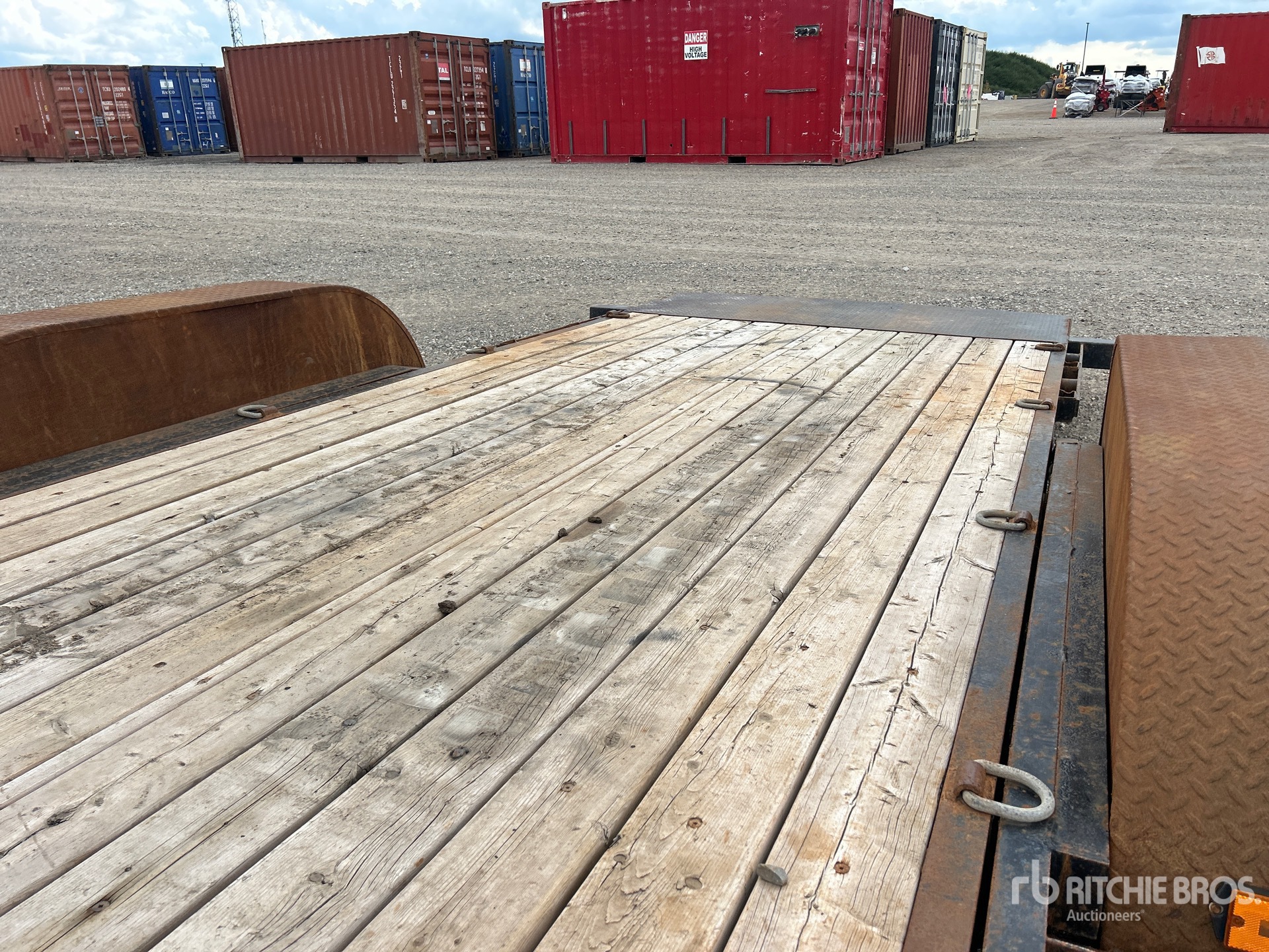 2011 Pj Trailers 19 FT T/A