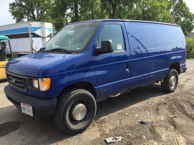 2003 Ford E-250 Econoline Cargo Van