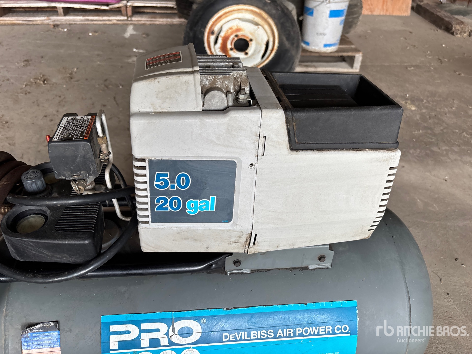 Devilbiss 11.9 CFM 20 GAL