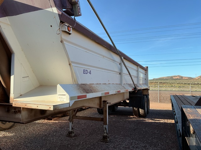 1997 MCT 28 ft 6 in T/A End Dump Trailer