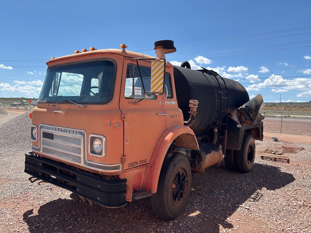1979 International 1950B Cargostar 4x2 COE Water Truck