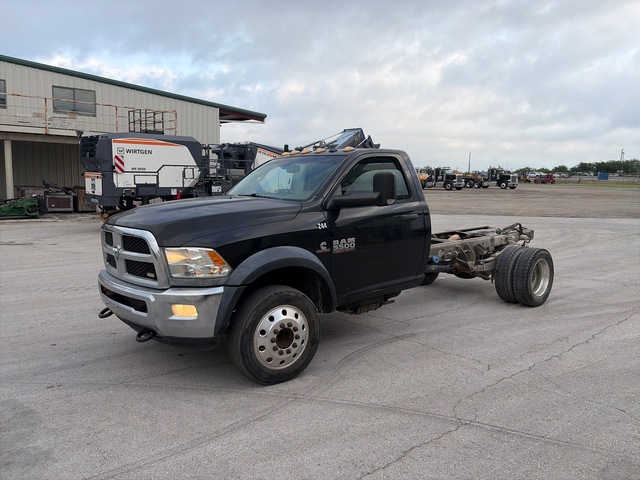 2015 Ram 5500 4x2 Cab and Chassis 2015 Ram 5500 4x2 Cab and Chassis