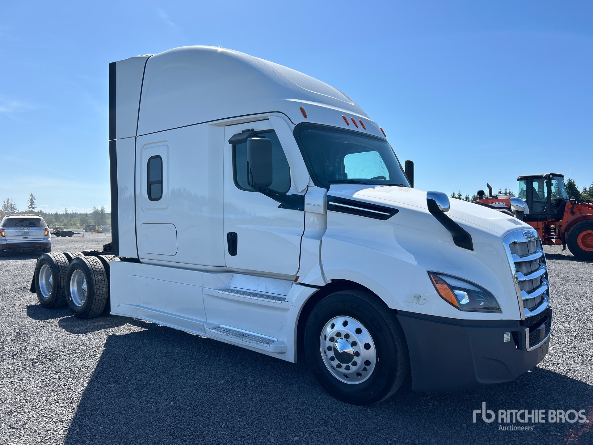 2021 Freightliner CASCADIA 126
