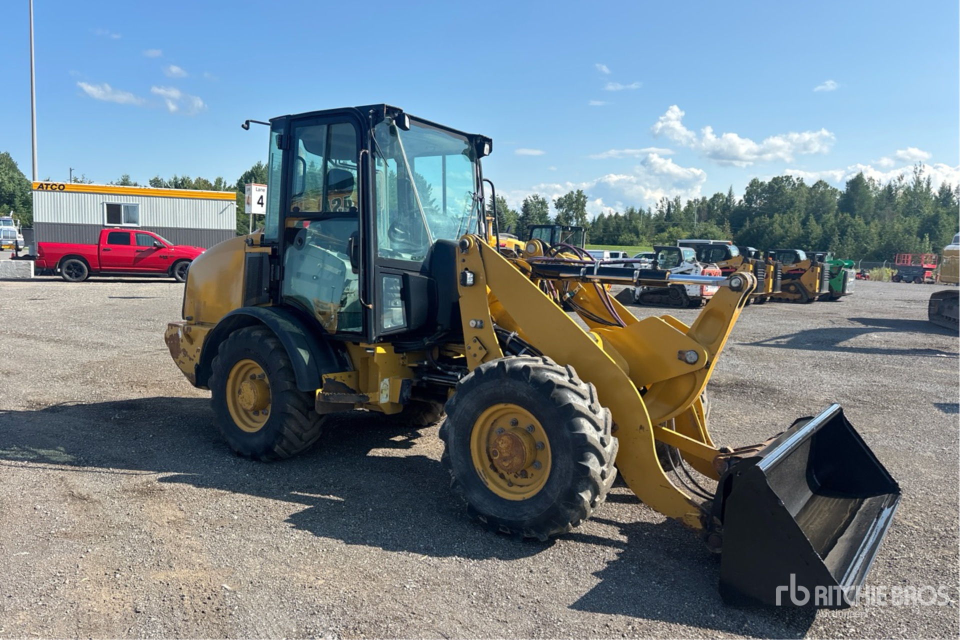 2022 Caterpillar 906M