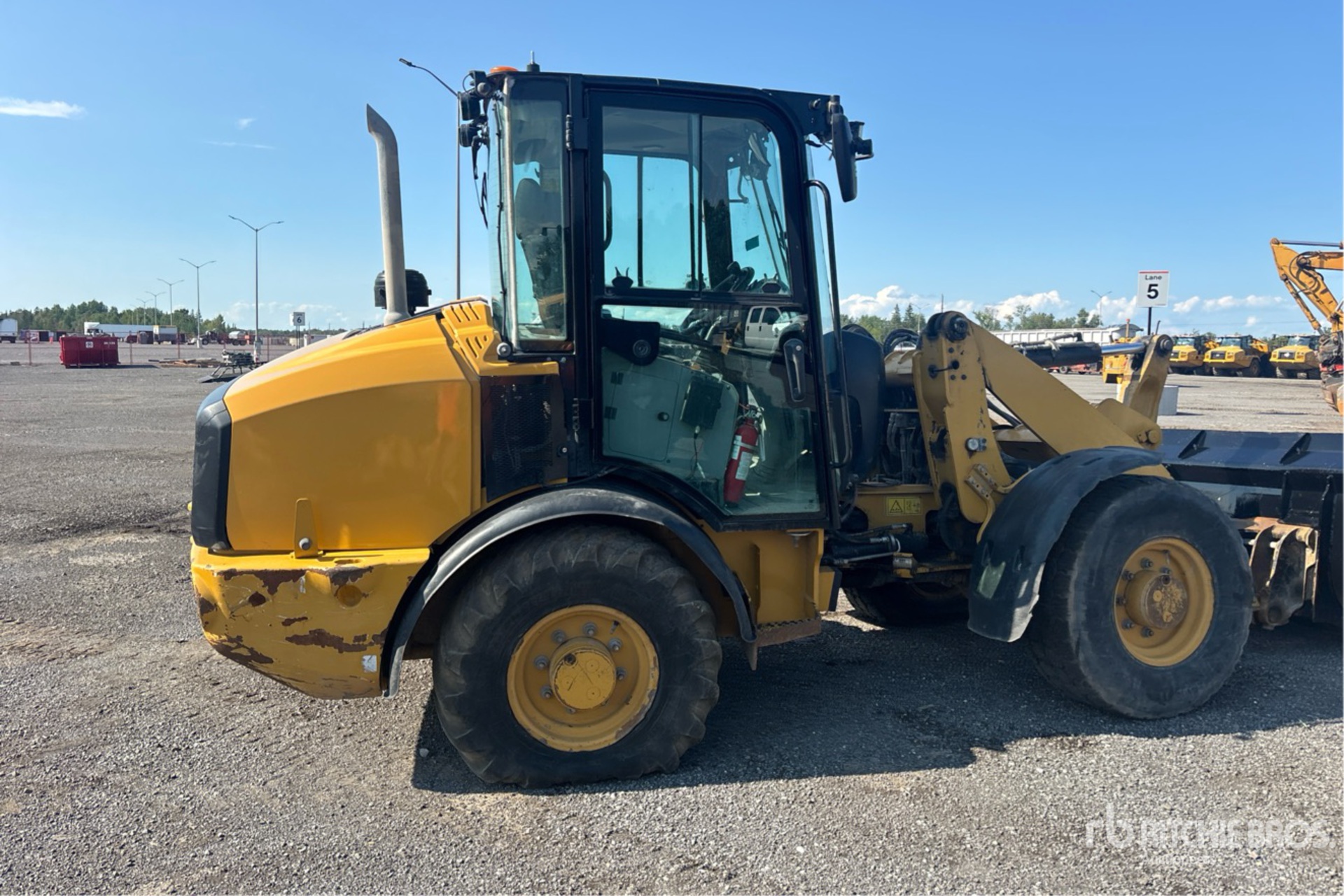 2022 Caterpillar 906M