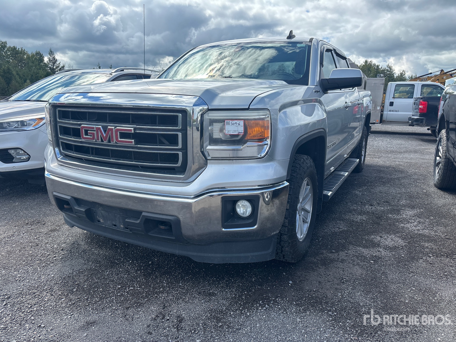 Photo of 2015 GMC SIERRA 1500
