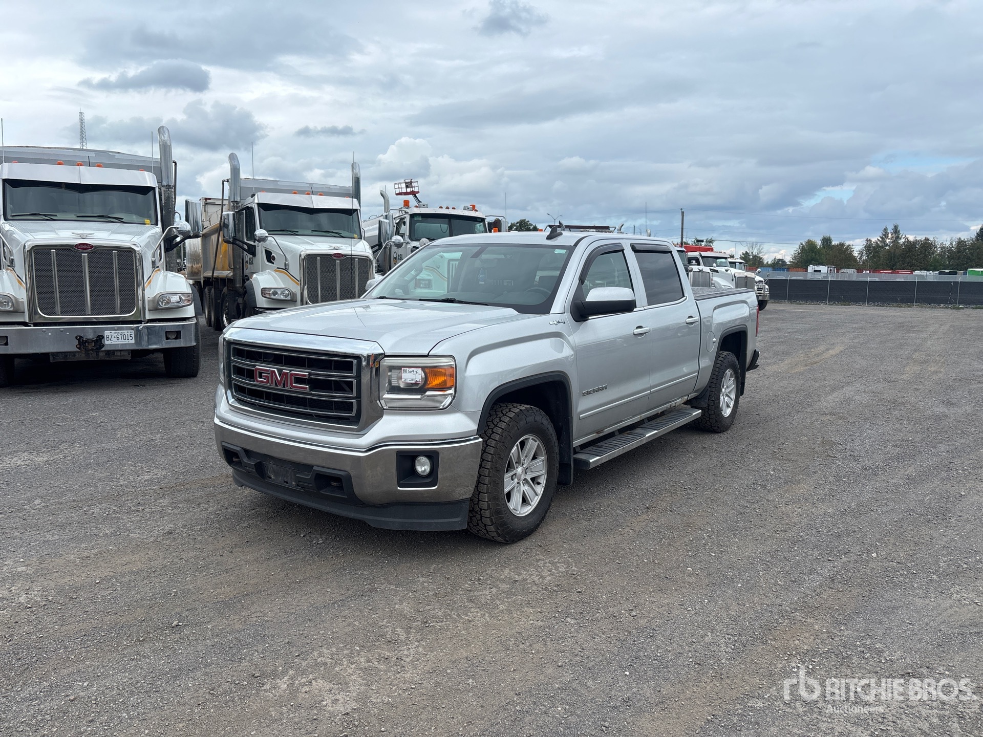Photo of 2015 GMC SIERRA 1500