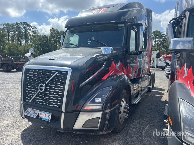 2022 Volvo Vnl680 6x4 T/a Sleeper Truck Tractor
