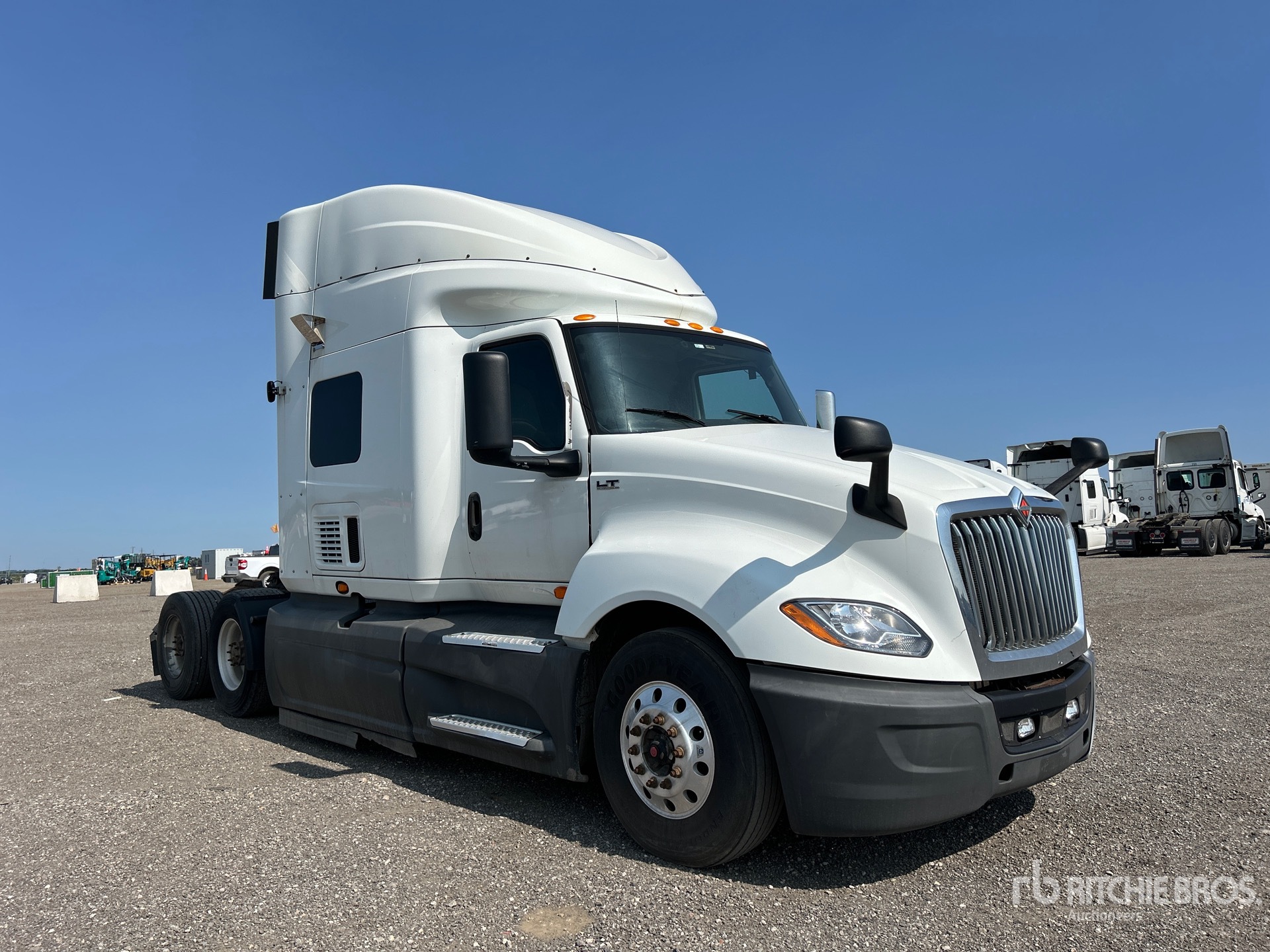 2018 International LT625