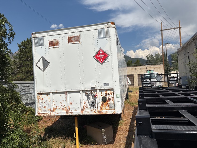 1986 Monon 48 ft T/A Van Trailer