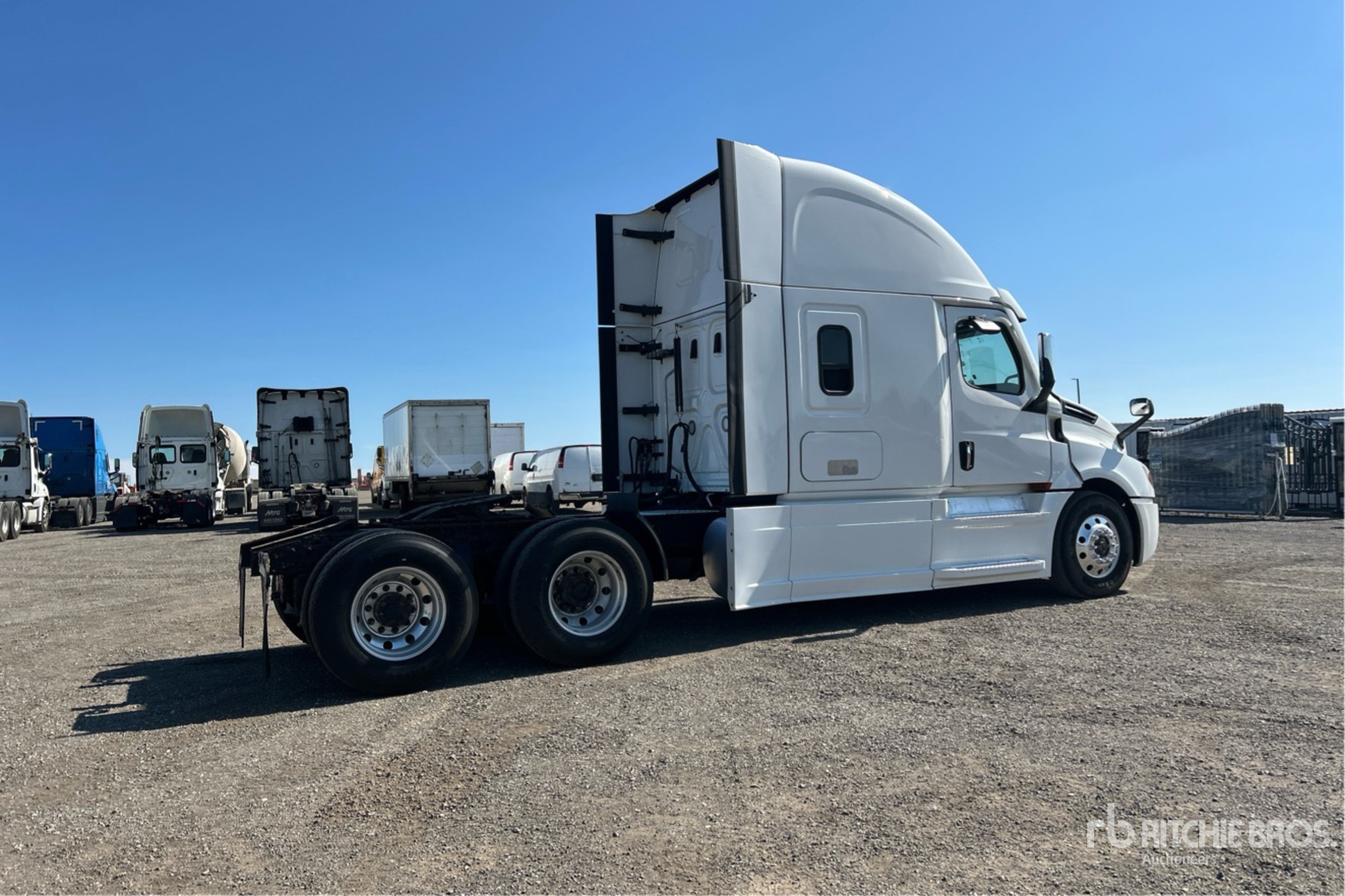 2021 Freightliner CASCADIA 126