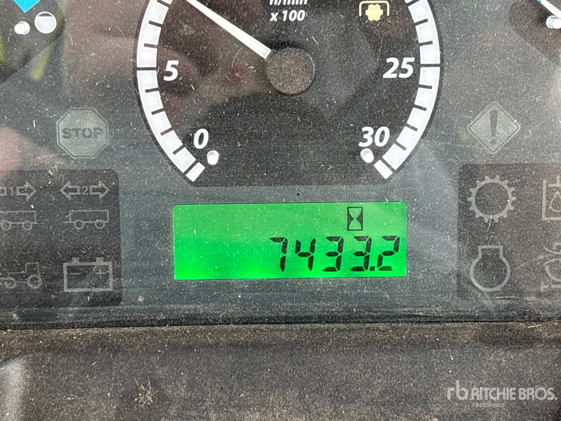 2013 John Deere 6140D