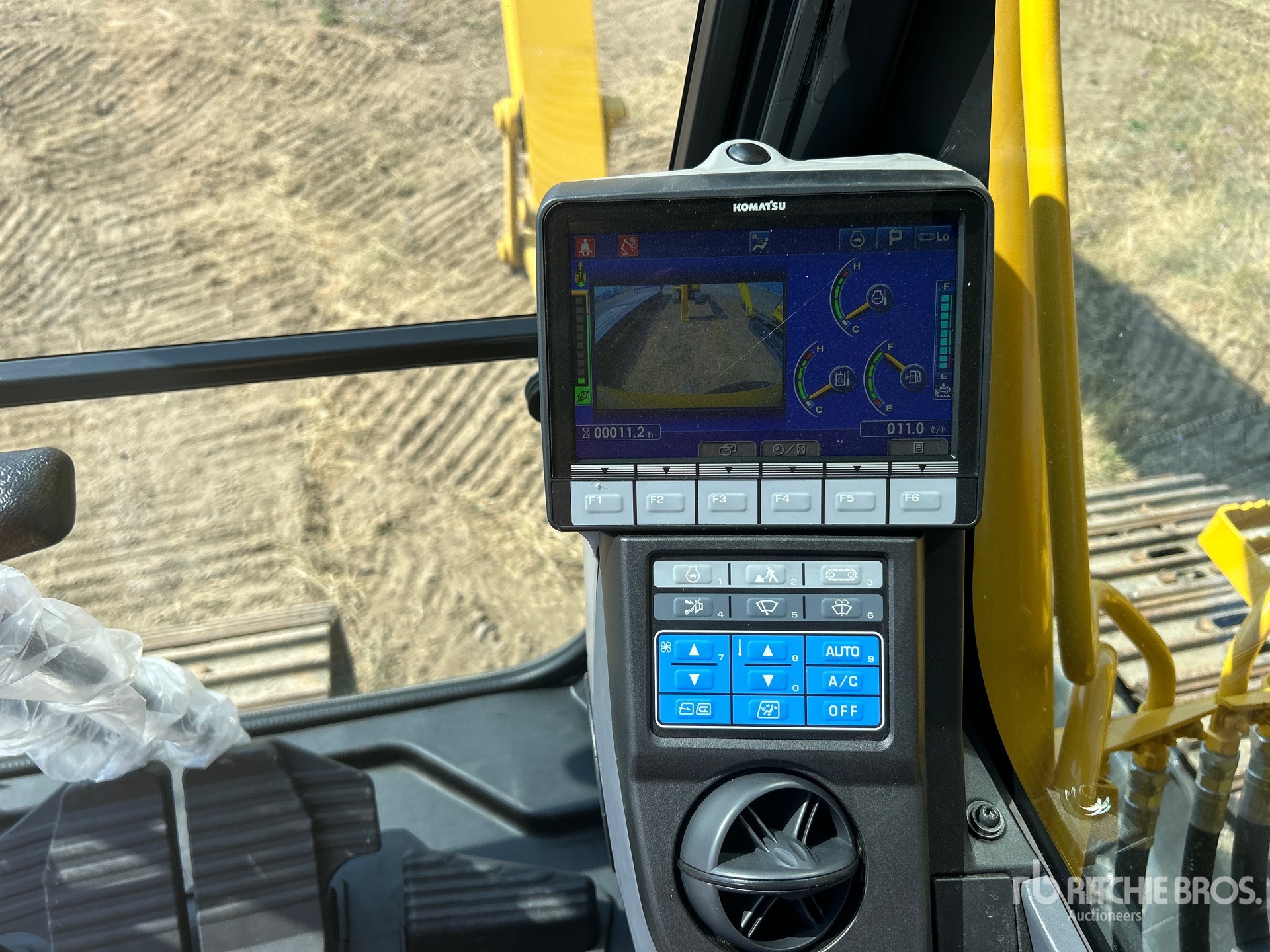 2023 Komatsu PC170LC-11