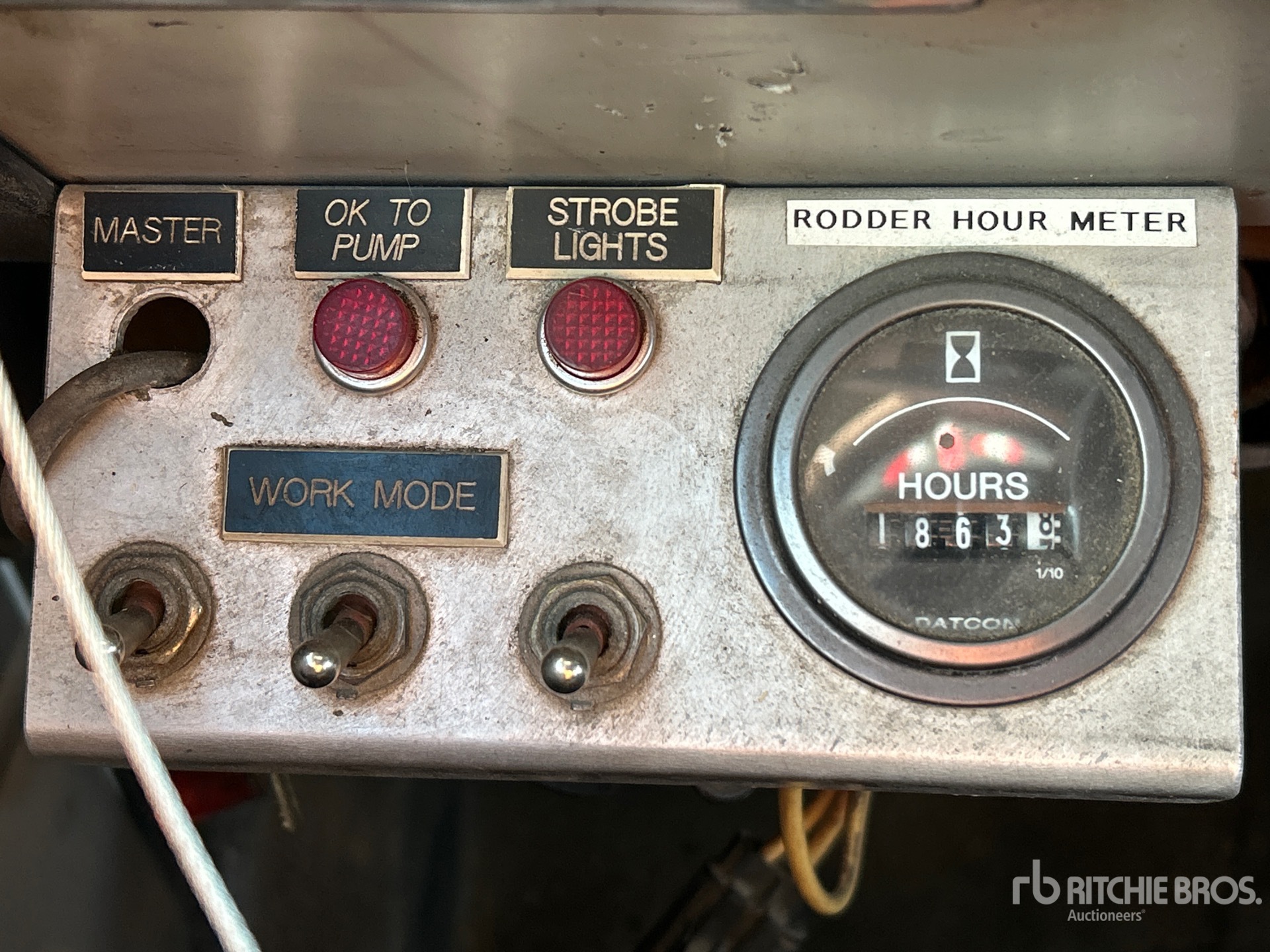 2005 Freightliner FL80