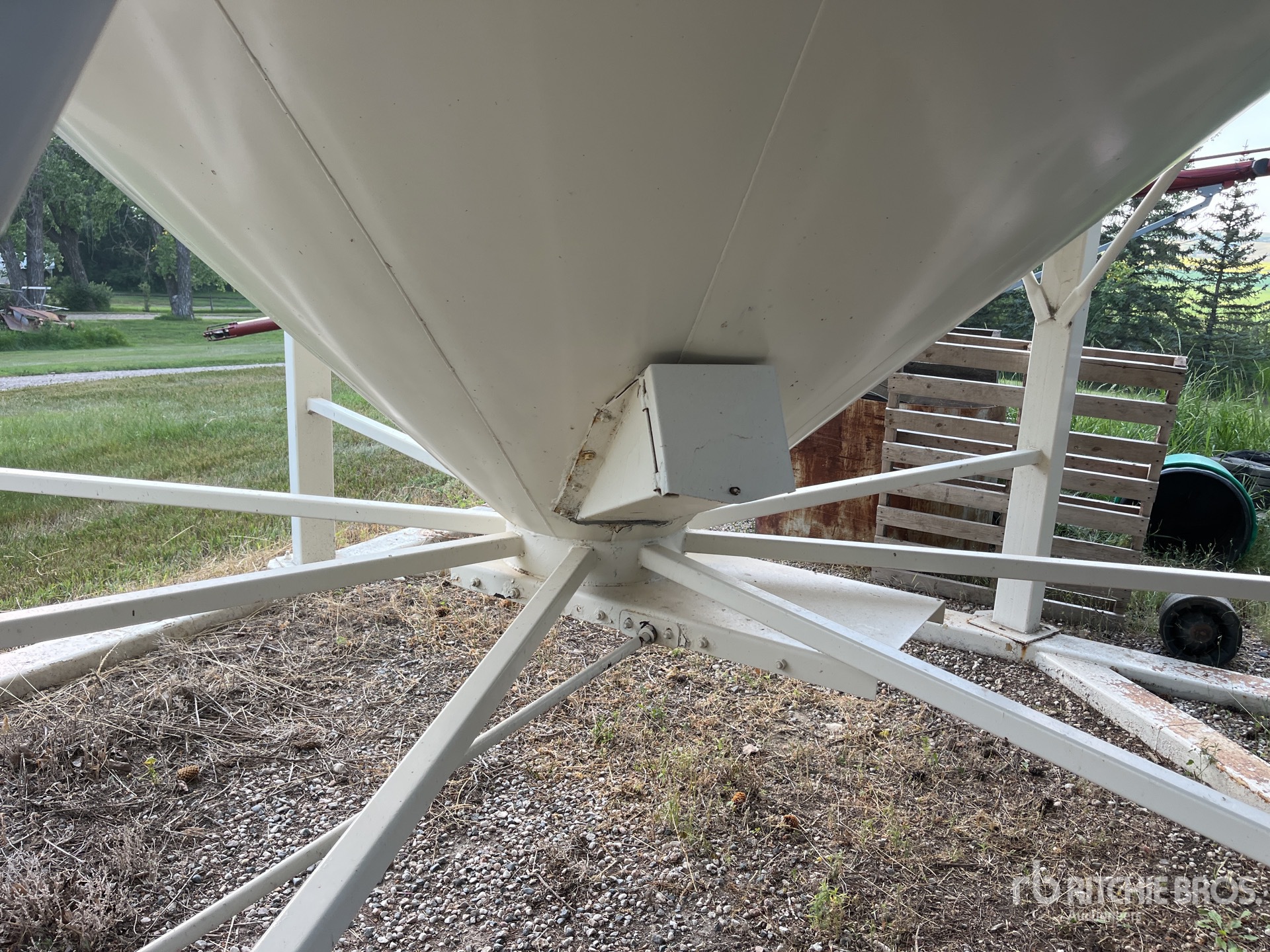 Friesen +/- 3300 bu 3 Ring Smooth Wall  ...