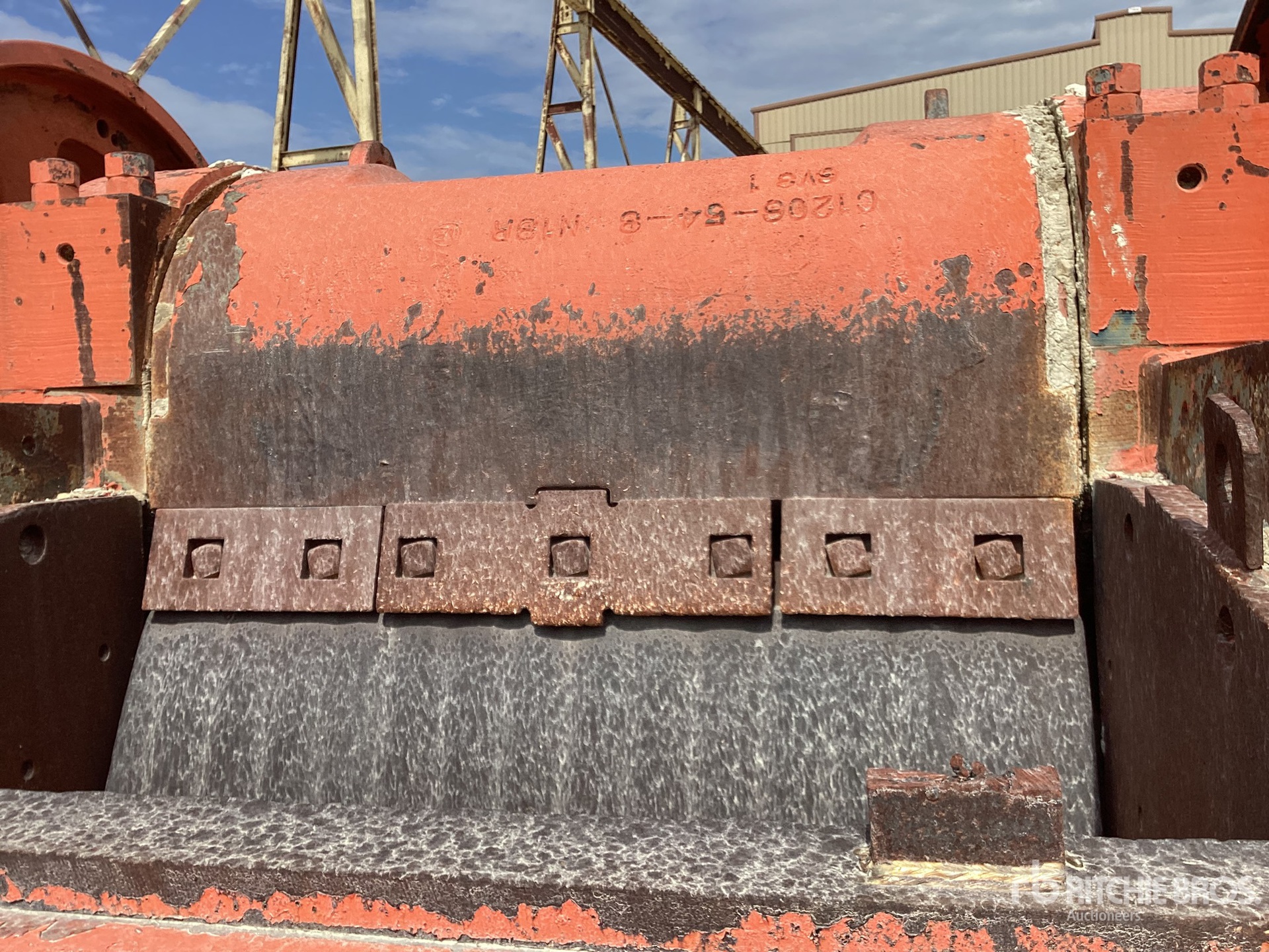 2002 Universal 3254 WRB