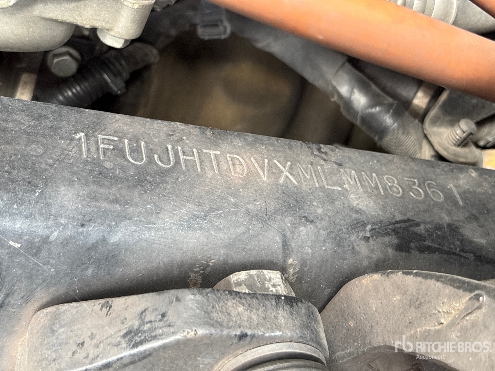 2021 Freightliner CASCADIA 116