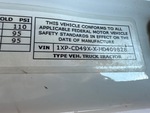 General Appearance with Numéro de série/Numéro d'identification du véhicule automobile