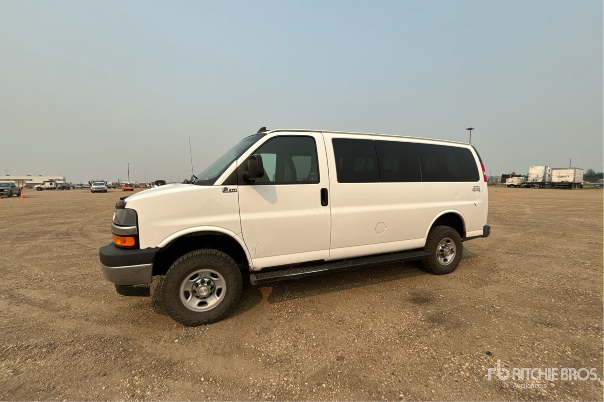General Appearance with Picture, Left Front Corner