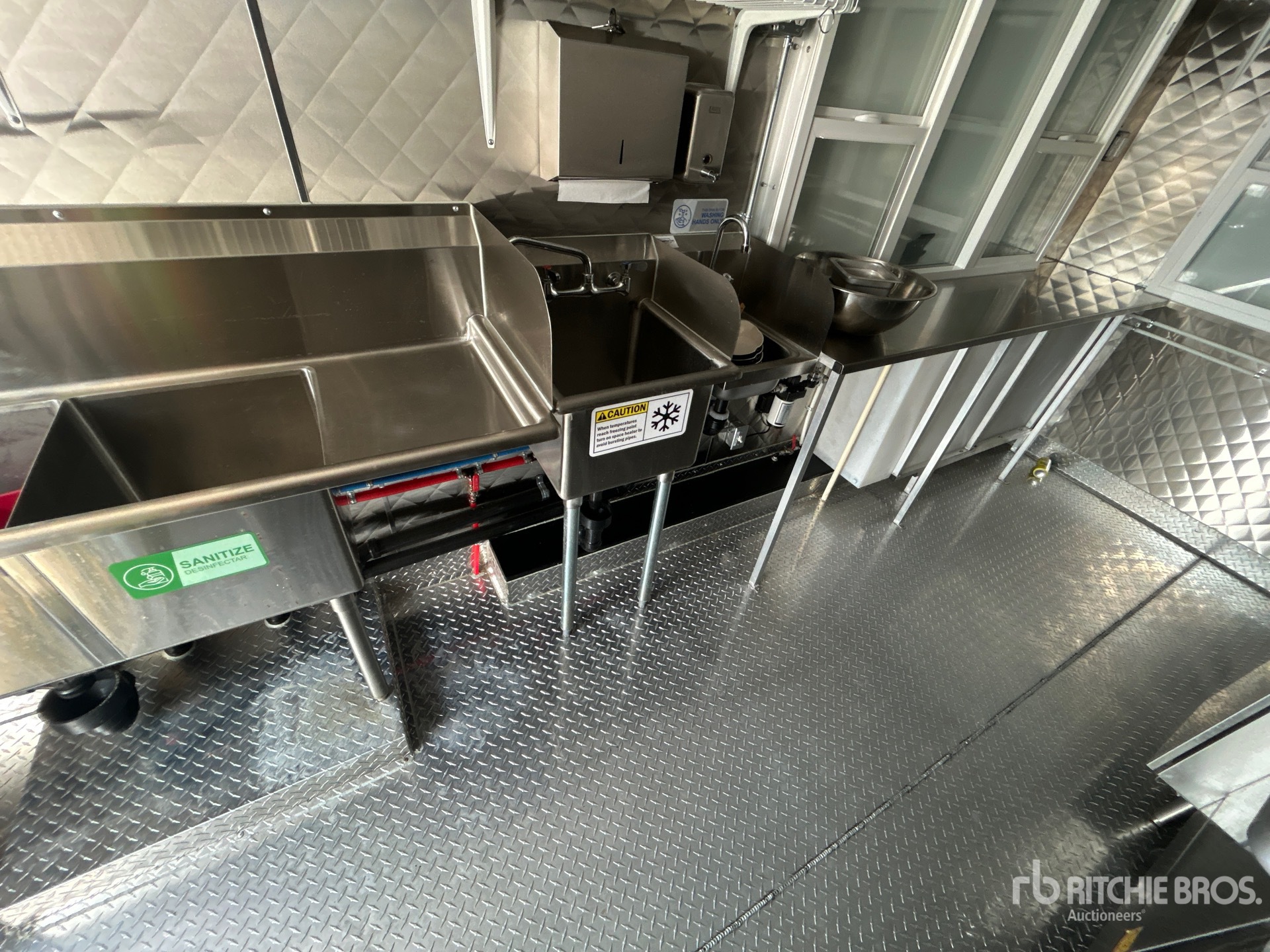 2026 Cargo Mate 16 FT T/A