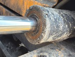 Hydraulics with Mast Tilt Cylinders