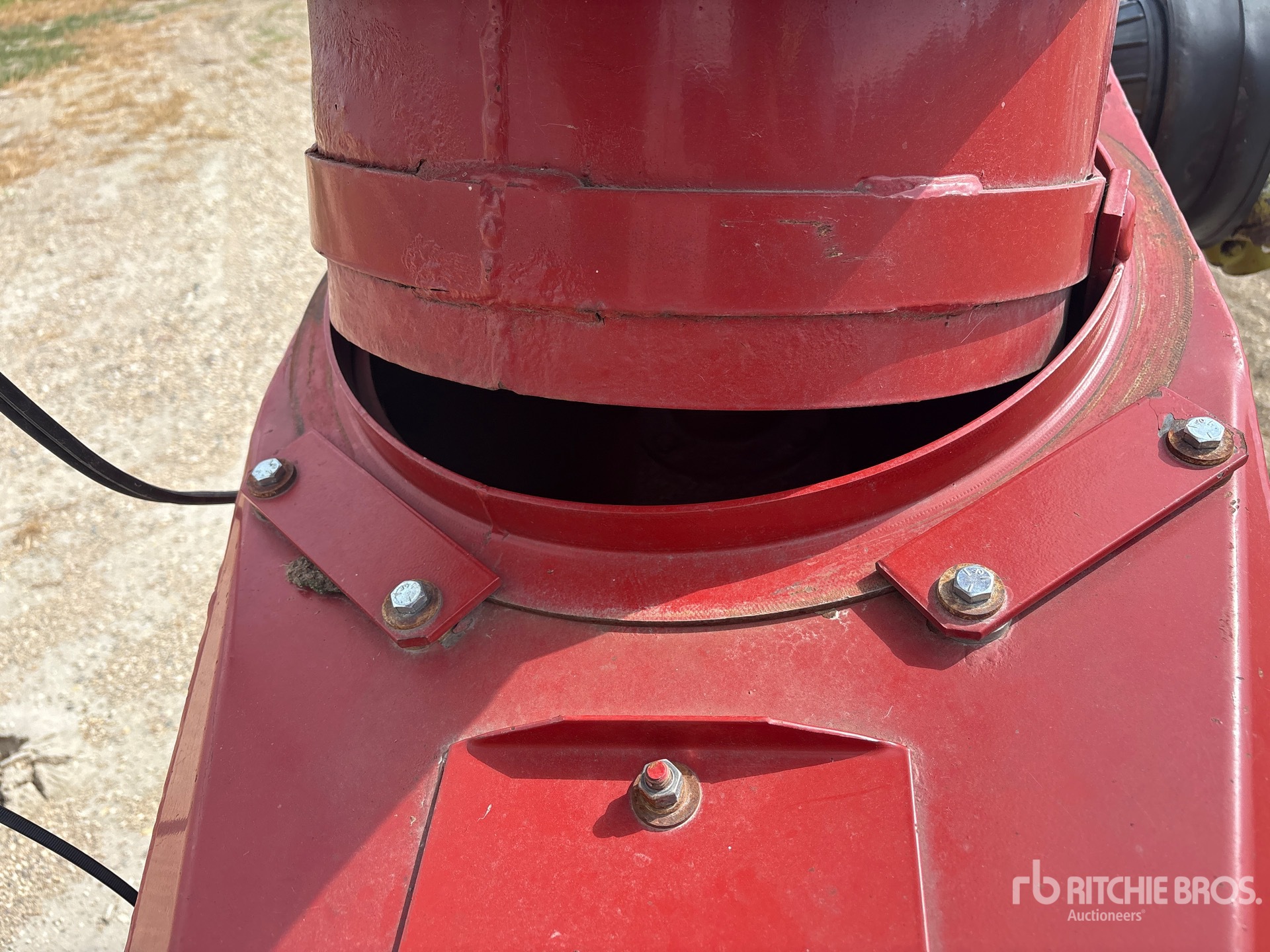 2009 Farm King 1385