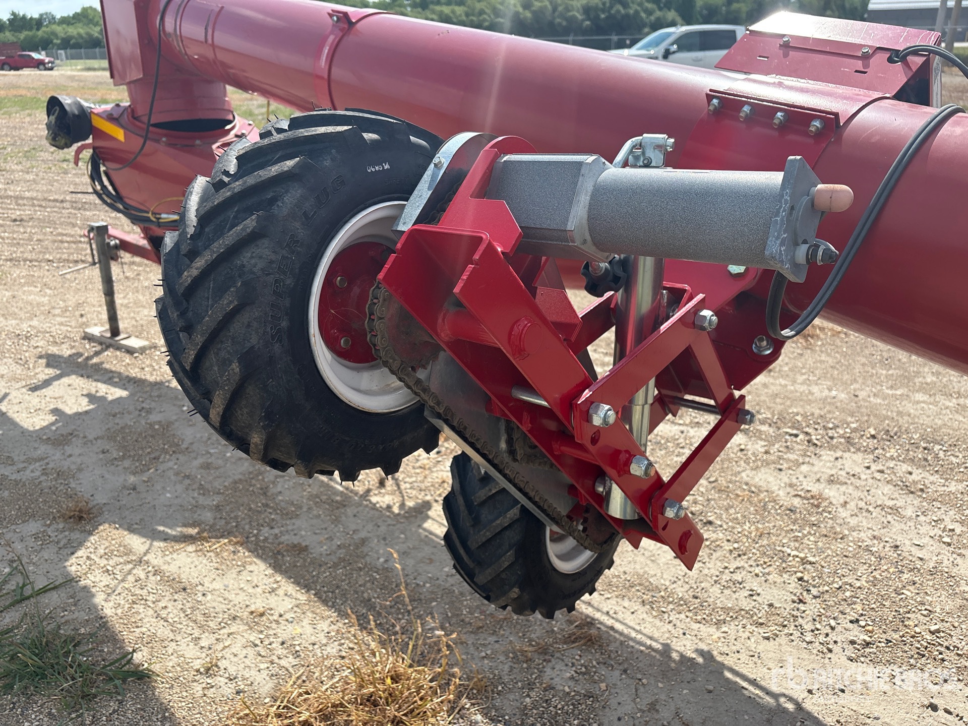 2009 Farm King 1385