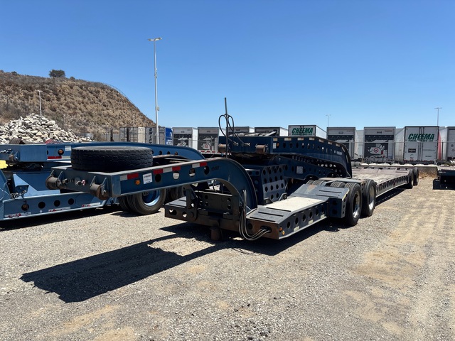 1995 Cozad T/A Expandable Axle Lowboy Trailer