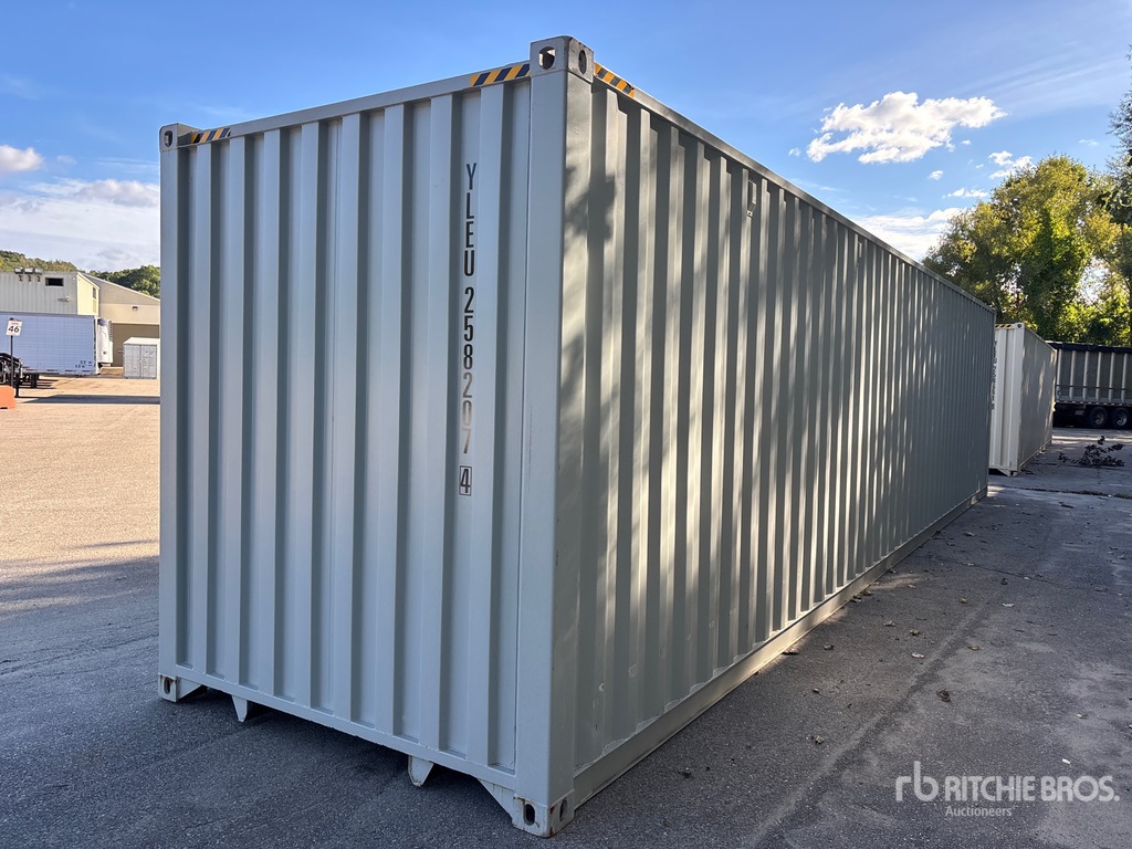 General Appearance with Bild, Ecke hinten rechts