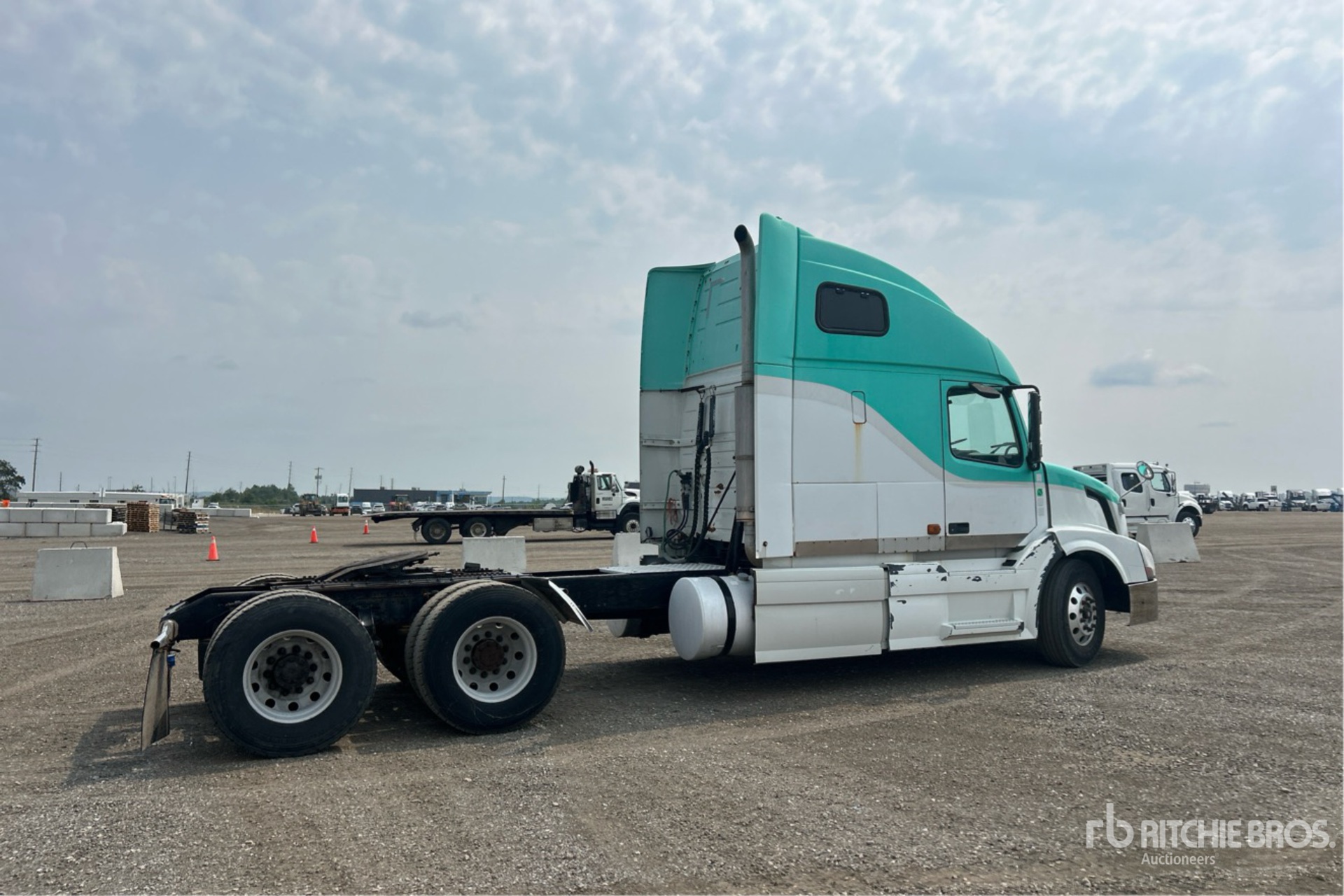 2007 Volvo VNL