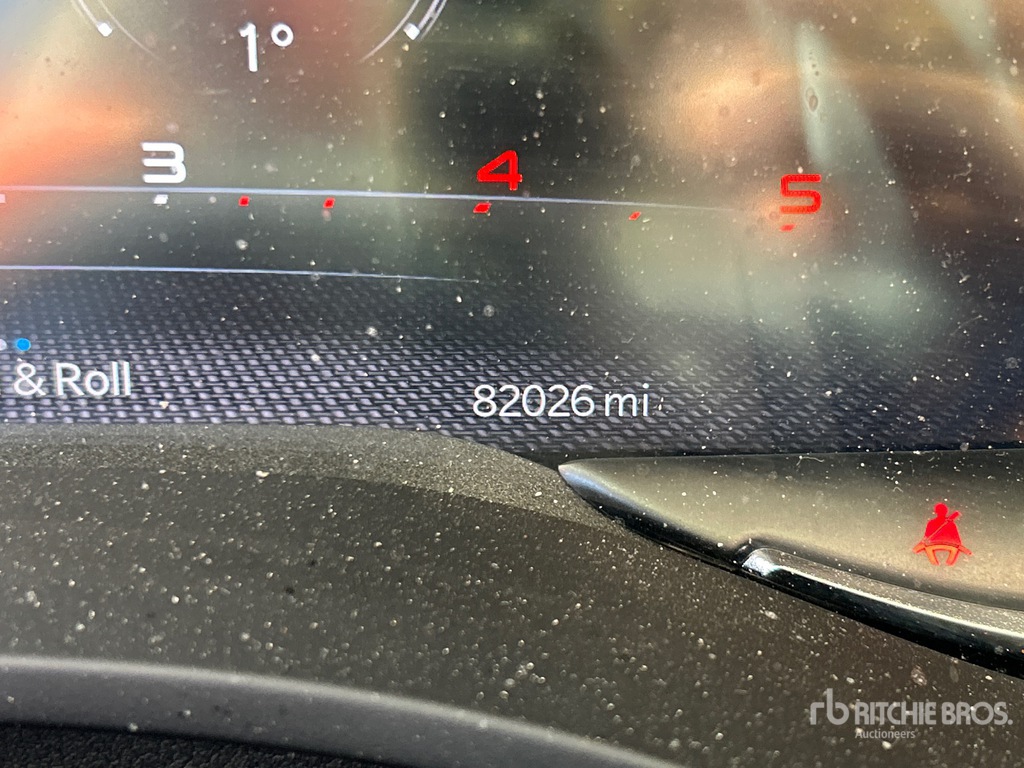 General Appearance with Hour Meter / Odometer